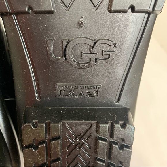 UGG NWT in box Shaye style black patent rain boots size 11 Gorgeous boots - Picture 9 of 14